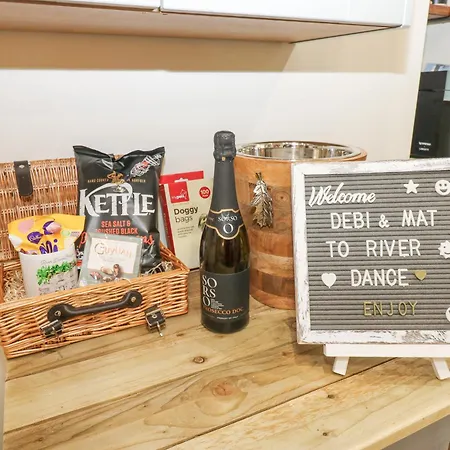 River Dance 펜션 레이번